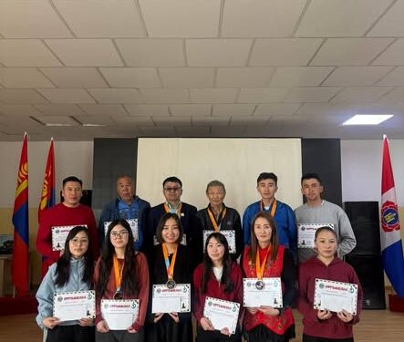 М.Энхболдын нэрэмжит шатрын тэмцээн амжилттай болж өндөрлөлөө